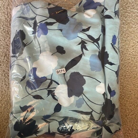 Halogen(r) Gathered Neck Midi Dress In Blue- Navy Floral Size XS - Picture 7 of 7